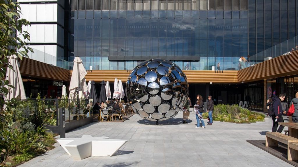 Torre Caleido Zona Comercial